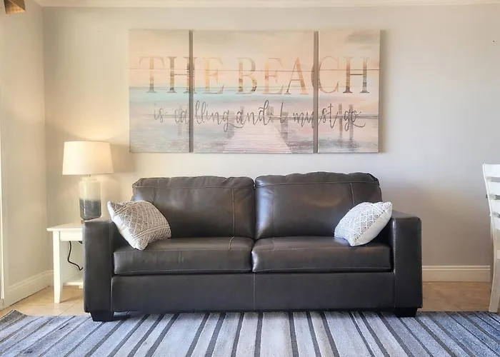 Apartment 111 Harbour Place *