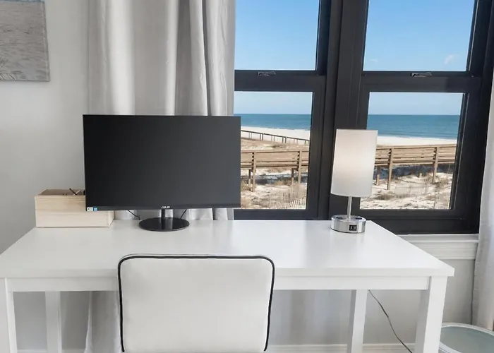 Apartment 111 Harbour Place