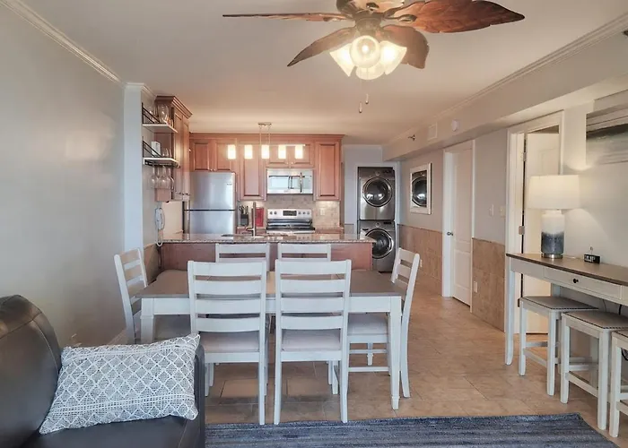 111 Harbour Place Apartment